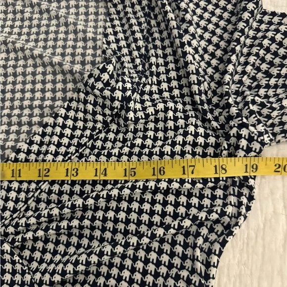 Banana Republic Elephant Print Wrap Dress - Size Medium - Picture 7 of 9